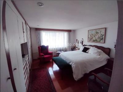 Apartamento de 4 alcobas en venta en Santabarbara, Bogotá, 250 m² · foto 15 de 19
