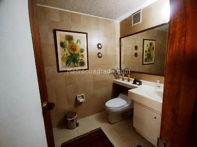 Apartamento de 4 alcobas en venta en Santabarbara, Bogotá, 250 m² · foto 7 de 19