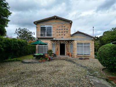 Casa de 3 alcobas en venta en Chicala, Chía, 927 m² · foto 10 de 11