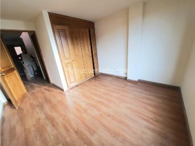 Apartamento de 3 alcobas en venta en Unicentro, Bogotá, 175 m² · foto 12 de 17