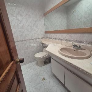 Apartamento en venta en Chico Navarra, Bogotá · foto 3 de 16