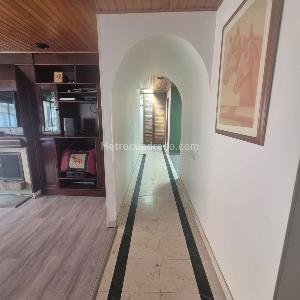 Apartamento en venta en Chico Navarra, Bogotá · foto 10 de 16