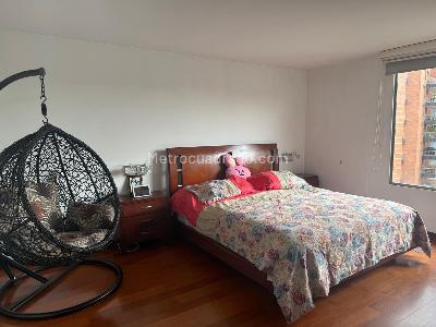 Apartamento de 4 alcobas en venta en Ciudad Salitre Navarra, Bogotá, 212 m² · foto 8 de 20