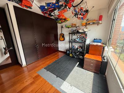 Apartamento de 4 alcobas en venta en Ciudad Salitre Navarra, Bogotá, 212 m² · foto 14 de 20