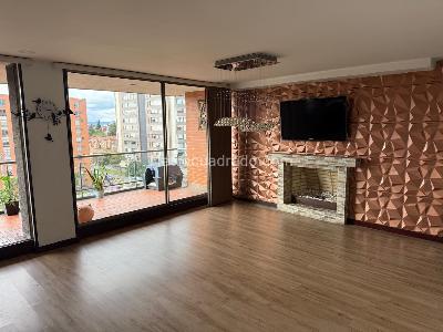 Apartamento de 4 alcobas en venta en Ciudad Salitre Navarra, Bogotá, 212 m² · foto 2 de 20