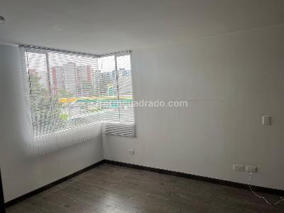 Apartamento de 3 alcobas en venta en Colina Campestre, Bogotá, 92 m² · foto 5 de 7