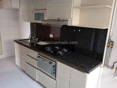 Apartamento de 3 alcobas en venta en Colina Santa Helena, Bogotá, 72 m² · foto 9 de 11