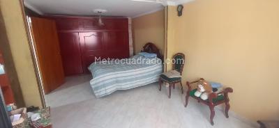 Casa de 5 alcobas en venta en San Pablo Fontibon, Bogotá, 380 m² · foto 15 de 19