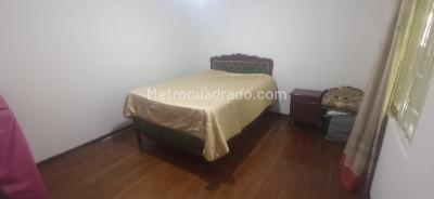 Casa de 5 alcobas en venta en San Pablo Fontibon, Bogotá, 380 m² · foto 16 de 19