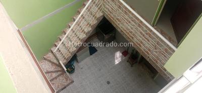 Casa de 5 alcobas en venta en San Pablo Fontibon, Bogotá, 380 m² · foto 4 de 19