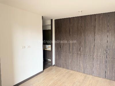 Apartamento de 3 alcobas en venta en Nueva Colina Campestre, Bogotá, 61 m² · foto 2 de 11