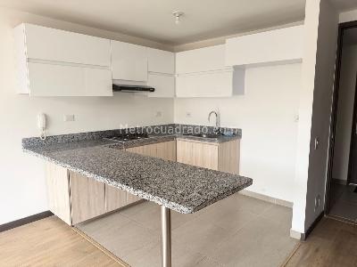 Apartamento de 3 alcobas en venta en Nueva Colina Campestre, Bogotá, 61 m² · foto 7 de 11