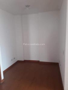 Apartamento de 3 alcobas en venta en San Patricio Santa Barbara, Bogotá, 139 m² · foto 8 de 13