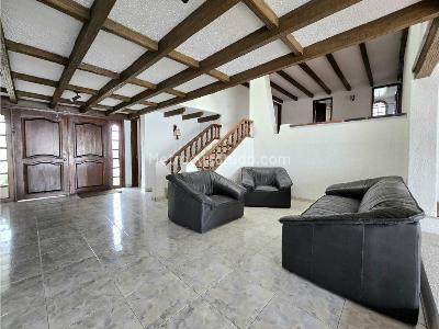 Casa de 4 alcobas en venta en Cerros De Niza, Bogotá, 400 m² · foto 8 de 20