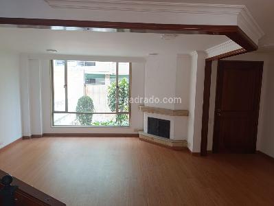 Casa de 3 alcobas en venta en Gratamira, Bogotá, 202 m² · foto 2 de 17