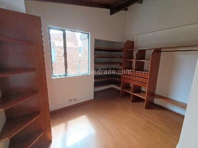 Casa de 3 alcobas en venta en Gratamira, Bogotá, 202 m² · foto 4 de 17