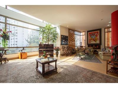 Casa de 4 alcobas en venta en Los Rosales, Bogotá, 496 m² · foto 4 de 20