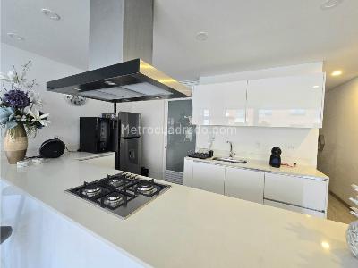 Apartamento de 3 alcobas en venta en Chico Reservado, Bogotá, 116 m² · foto 10 de 20