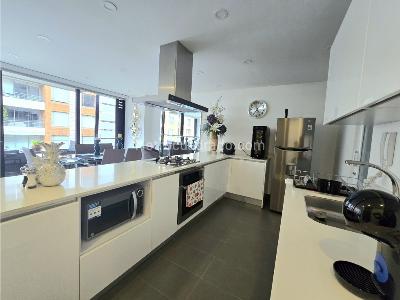 Apartamento de 3 alcobas en venta en Chico Reservado, Bogotá, 116 m² · foto 6 de 20