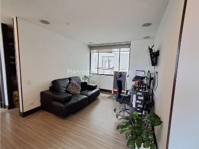 Apartamento en venta en Contador, Bogotá · foto 8 de 20