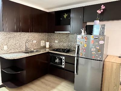 Apartaestudio en venta en Santa Bibiana, Bogotá, 46 m² · foto 6 de 20