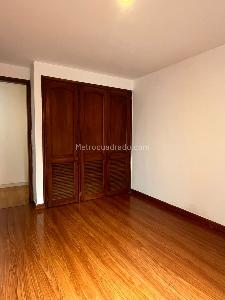 Apartamento de 3 alcobas en venta en Chico Norte, Bogotá, 98 m² · foto 12 de 20