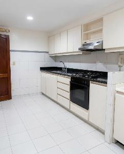 Apartamento de 3 alcobas en venta en Chico Norte, Bogotá, 98 m² · foto 4 de 20