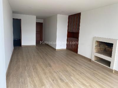 Apartamento de 3 alcobas en venta en Las Acasias Usaquen, Bogotá, 111 m² · foto 3 de 19