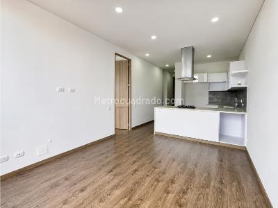 Apartamento en venta en Santa Barbara Occidental, Bogotá · foto 3 de 12