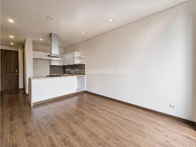 Apartamento en venta en Santa Barbara Occidental, Bogotá · foto 4 de 12