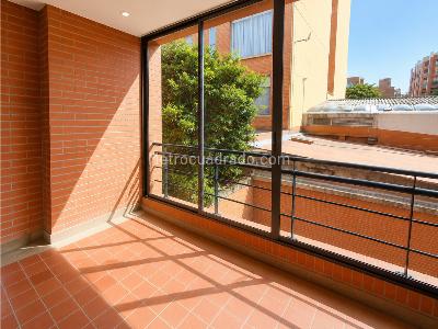 Apartamento de 4 alcobas en venta en Chico Navarra, Bogotá, 230 m² · foto 8 de 20