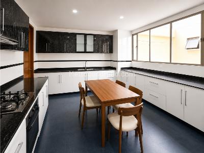 Apartamento de 4 alcobas en venta en Chico Navarra, Bogotá, 230 m² · foto 10 de 20