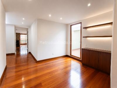 Apartamento de 4 alcobas en venta en Chico Navarra, Bogotá, 230 m² · foto 20 de 20