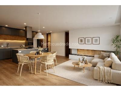 Apartamento de 3 alcobas en venta en Chico Navarra, Bogotá, 147 m² · foto 4 de 19