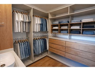 Apartamento de 3 alcobas en venta en Chico Navarra, Bogotá, 147 m² · foto 8 de 19