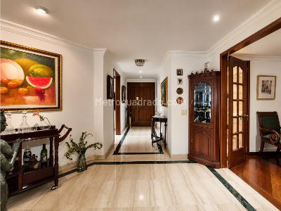 Apartamento de 3 alcobas en venta en La Carolina, Bogotá, 208 m² · foto 7 de 20