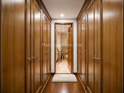 Apartamento de 3 alcobas en venta en La Carolina, Bogotá, 208 m² · foto 13 de 20