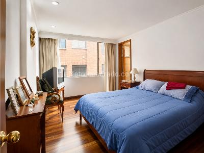Apartamento de 3 alcobas en venta en La Carolina, Bogotá, 208 m² · foto 14 de 20