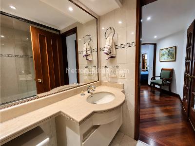 Apartamento de 3 alcobas en venta en La Carolina, Bogotá, 208 m² · foto 20 de 20