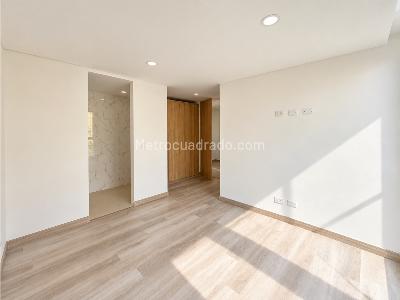 Apartamento en venta en Quinta Paredes, Bogotá · foto 12 de 20