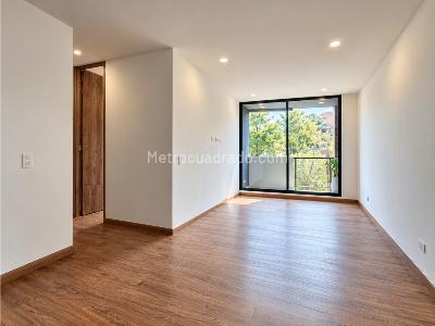 Apartamento de 2 alcobas en venta en San Patricio, Bogotá, 70 m² · foto 2 de 19