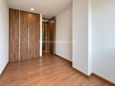 Apartamento de 2 alcobas en venta en San Patricio, Bogotá, 70 m² · foto 14 de 19