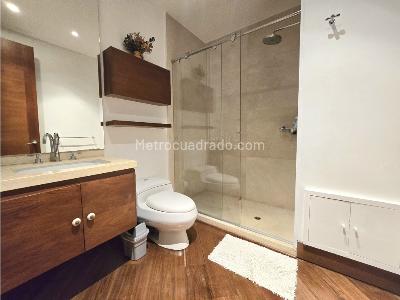 Apartamento de 4 alcobas en arriendo en Chico, Bogotá, 440 m² · foto 17 de 20