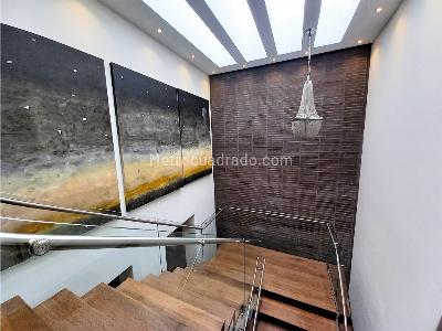 Casa de 4 alcobas en venta en Santa Ana Oriental, Bogotá, 674 m² · foto 17 de 20