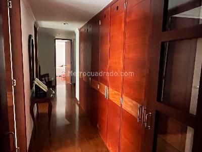 Apartamento de 3 alcobas en venta en Calleja Baja, Bogotá, 203 m² · foto 11 de 20