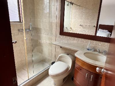 Apartamento de 3 alcobas en venta en Calleja Baja, Bogotá, 203 m² · foto 14 de 20