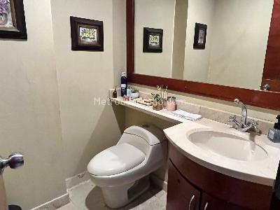 Apartamento de 3 alcobas en venta en Calleja Baja, Bogotá, 203 m² · foto 2 de 20