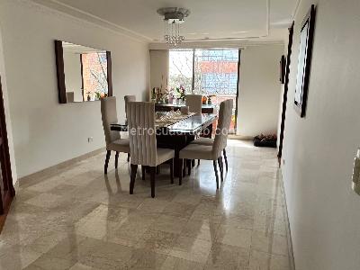 Apartamento de 3 alcobas en venta en Calleja Baja, Bogotá, 203 m² · foto 7 de 20