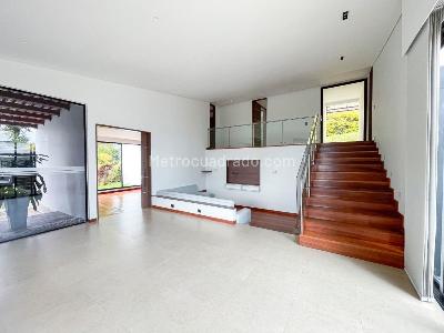 Casa de 3 alcobas en venta en Via Variante Condina, Pereira, 1800 m² · foto 9 de 20