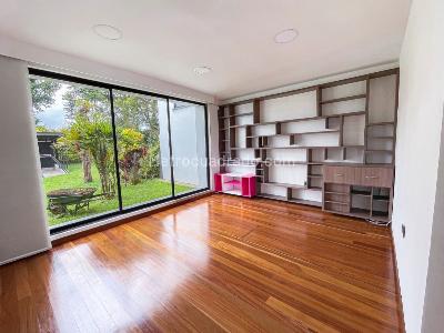Casa de 3 alcobas en venta en Via Variante Condina, Pereira, 1800 m² · foto 10 de 20